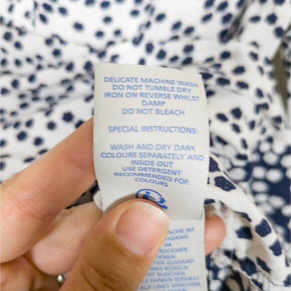 BODEN Navy White Print Maya Blouse Viscose Long Sleeve Split Neck Women's US 6 - Picture 6 of 6